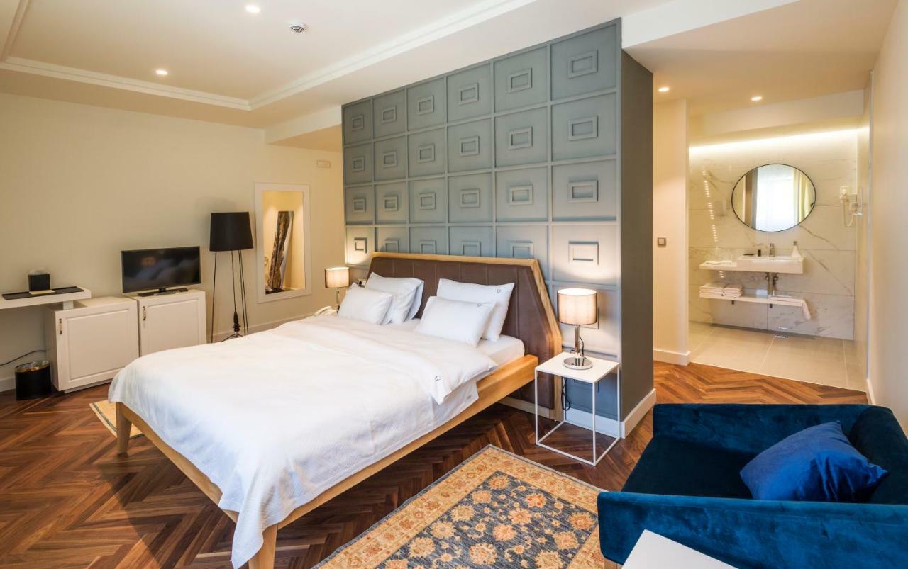 Hotel Gradska Цетинє Екстер'єр фото